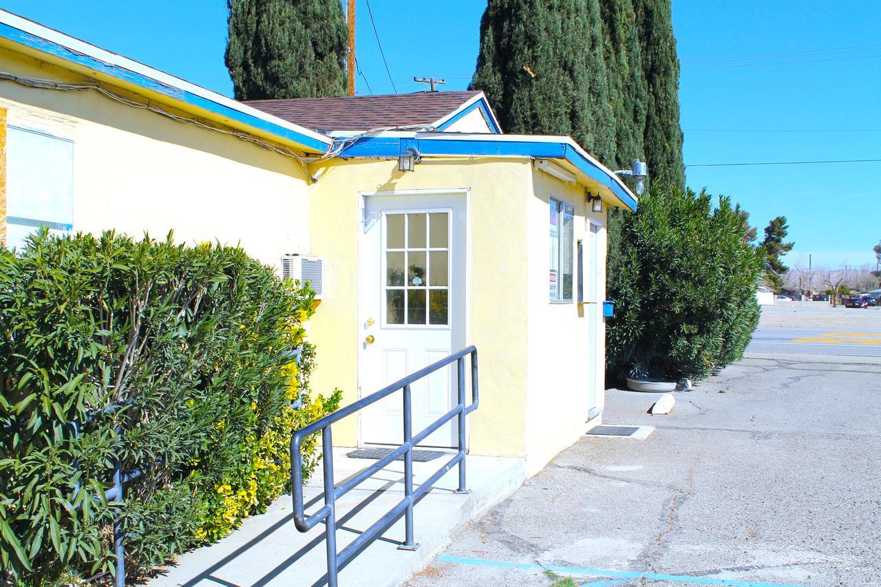 Palm Inn Mojave Exterior photo